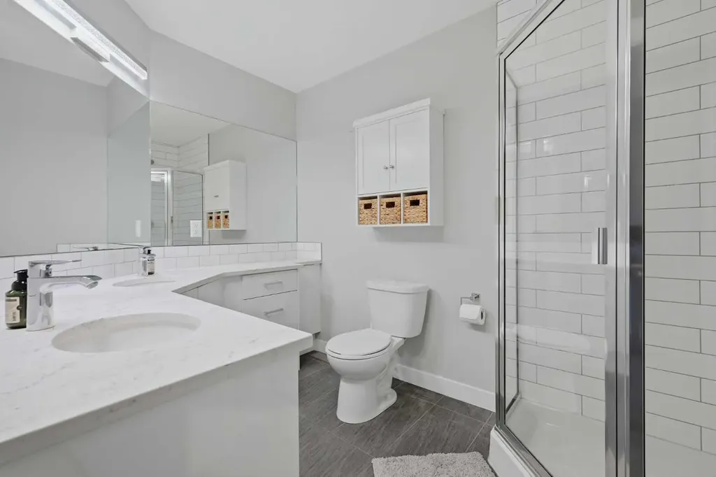 2404, 2406, 2408 Richmond Road SW Calgary AB T2T 5E4