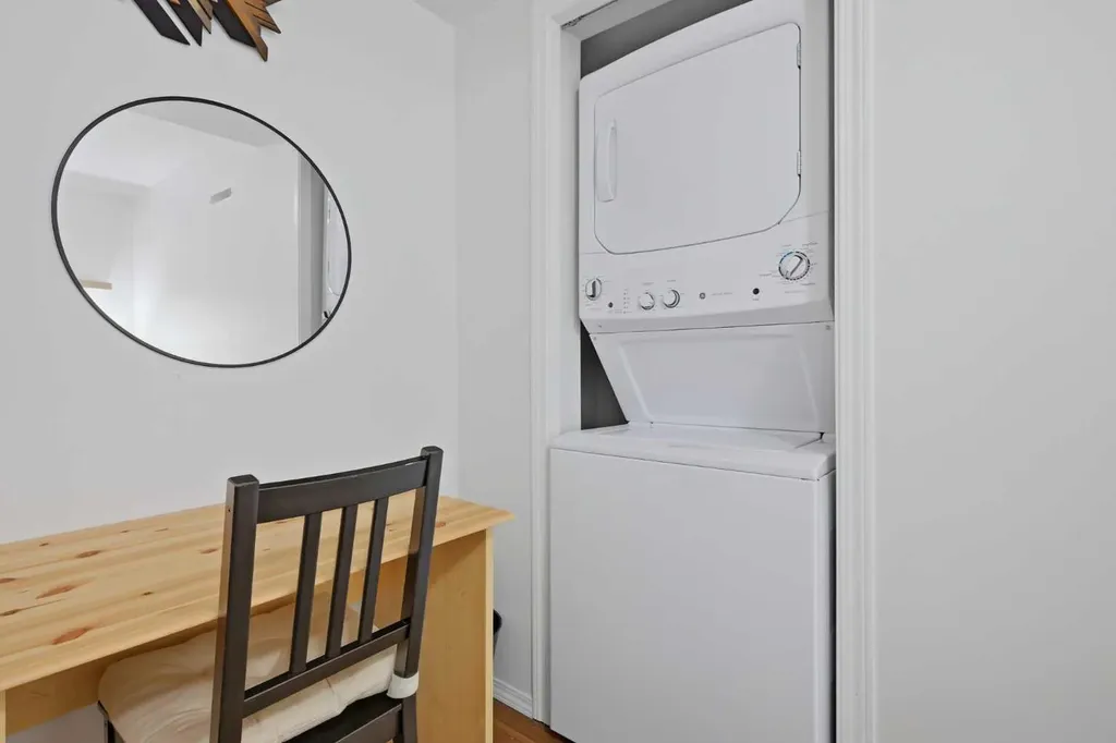2404, 2406, 2408 Richmond Road SW Calgary AB T2T 5E4