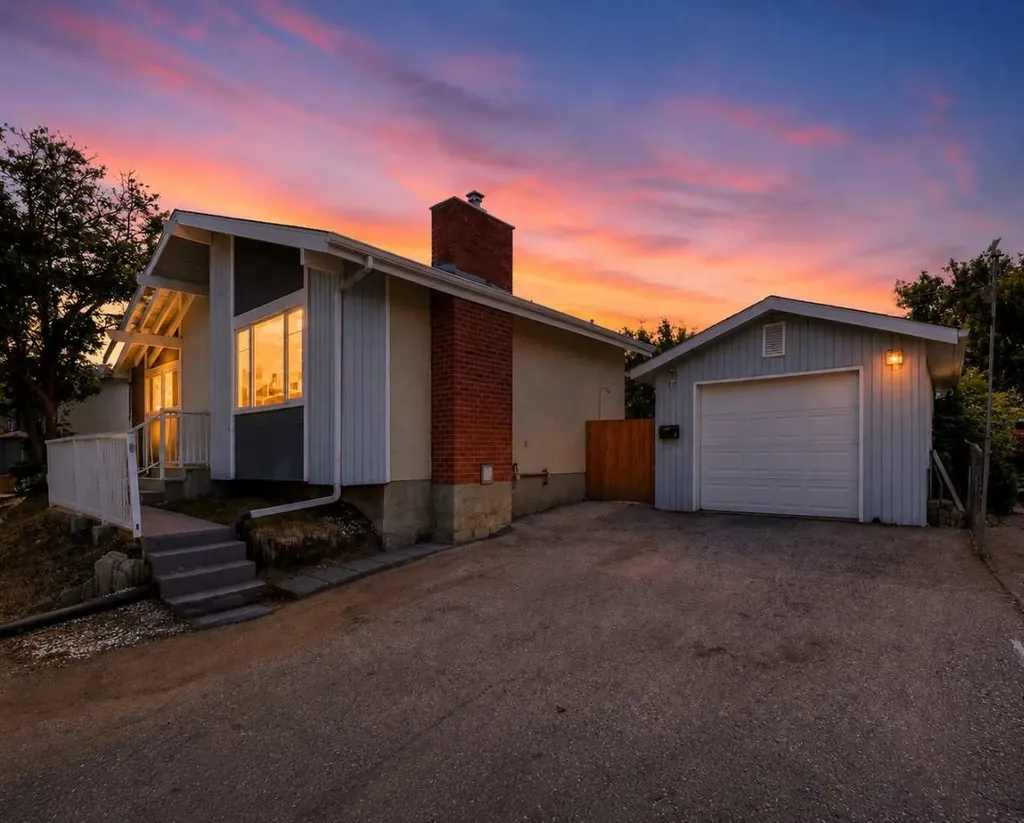309 Olympia Drive SE Calgary AB T2C 1H6