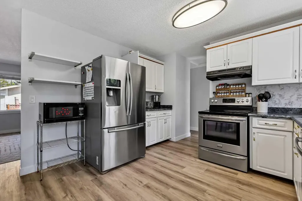 309 Olympia Drive SE Calgary AB T2C 1H6