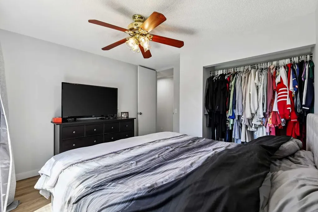309 Olympia Drive SE Calgary AB T2C 1H6