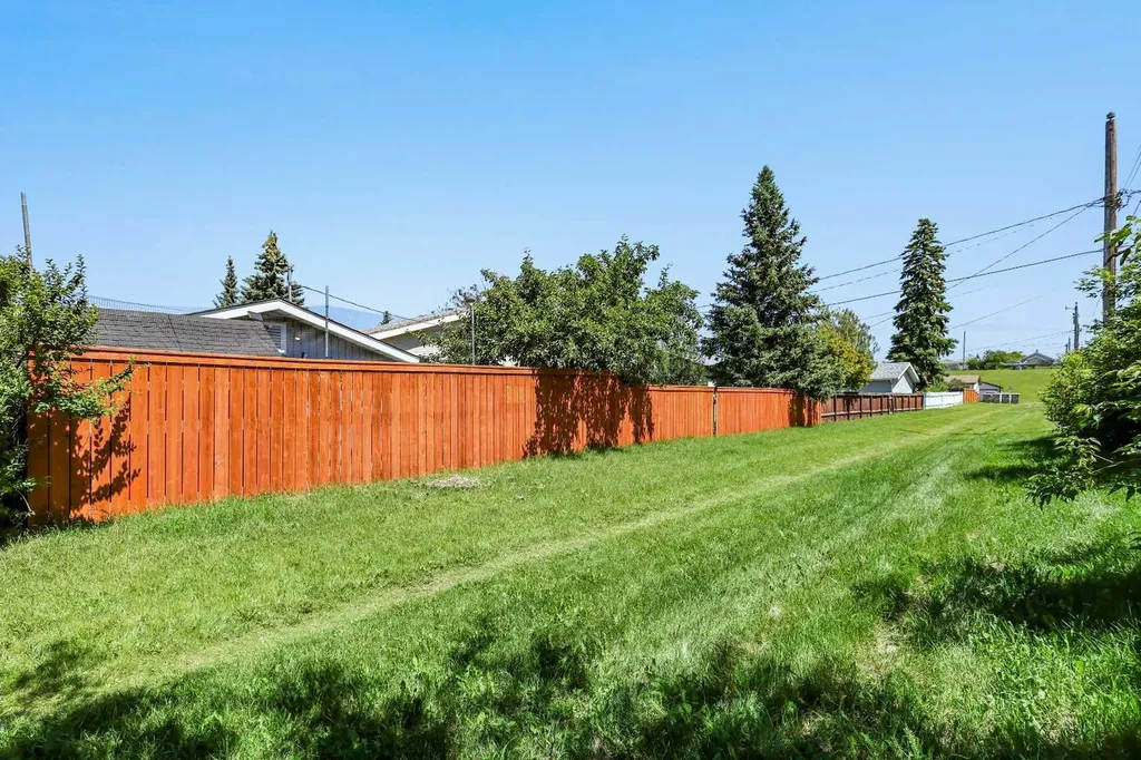 309 Olympia Drive SE Calgary AB T2C 1H6