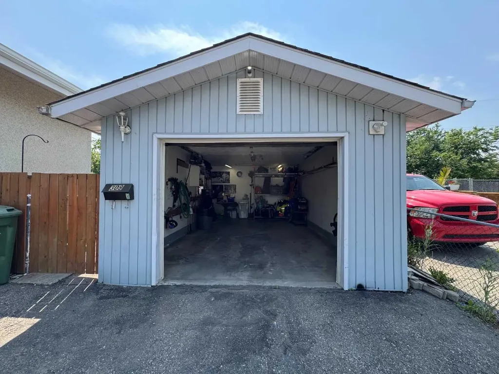 309 Olympia Drive SE Calgary AB T2C 1H6