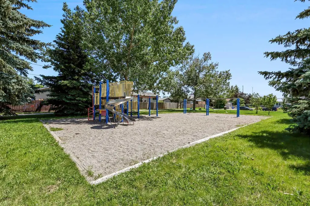 309 Olympia Drive SE Calgary AB T2C 1H6