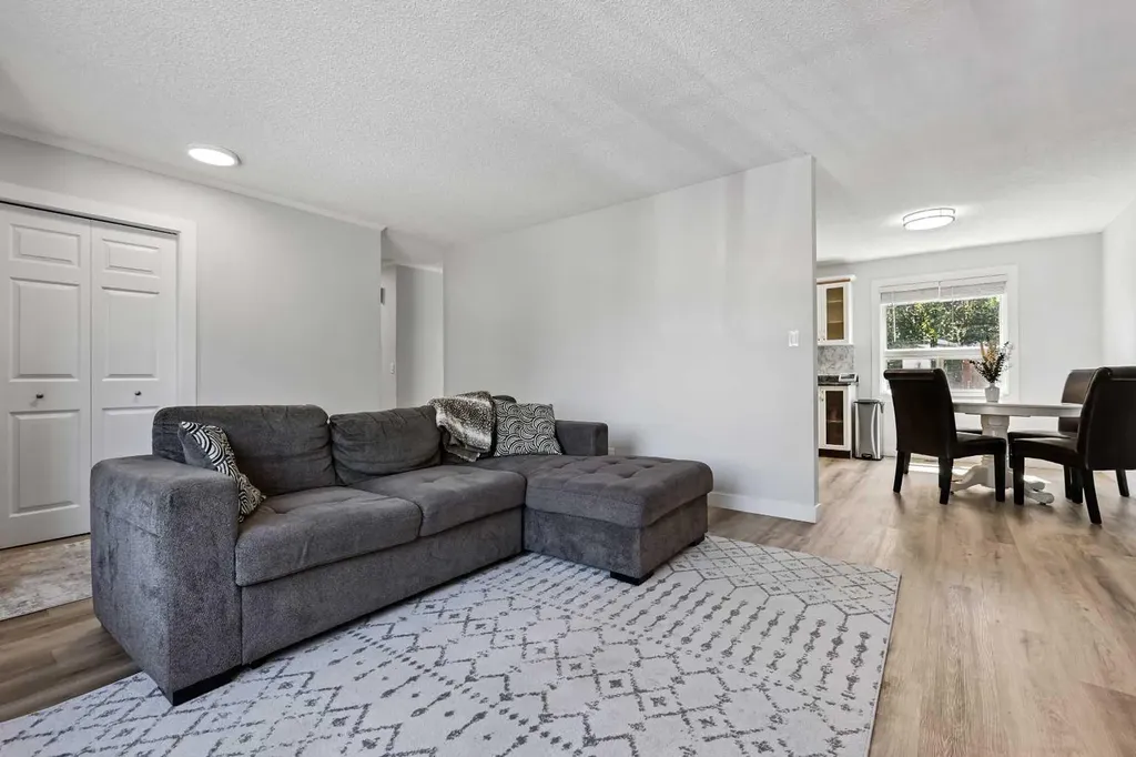 309 Olympia Drive SE Calgary AB T2C 1H6