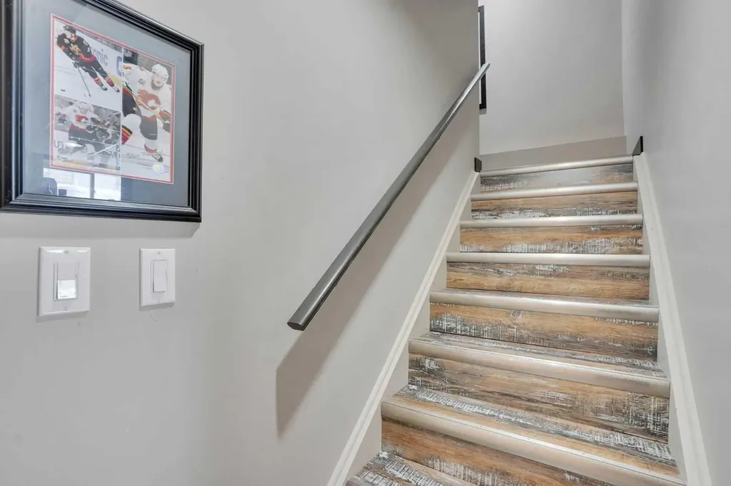 251 Lakeview Cove Chestermere AB T1X 1E7