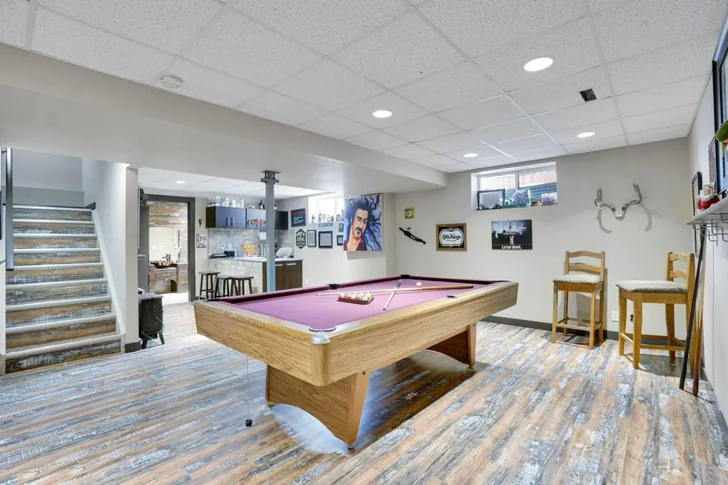 251 Lakeview Cove Chestermere AB T1X 1E7