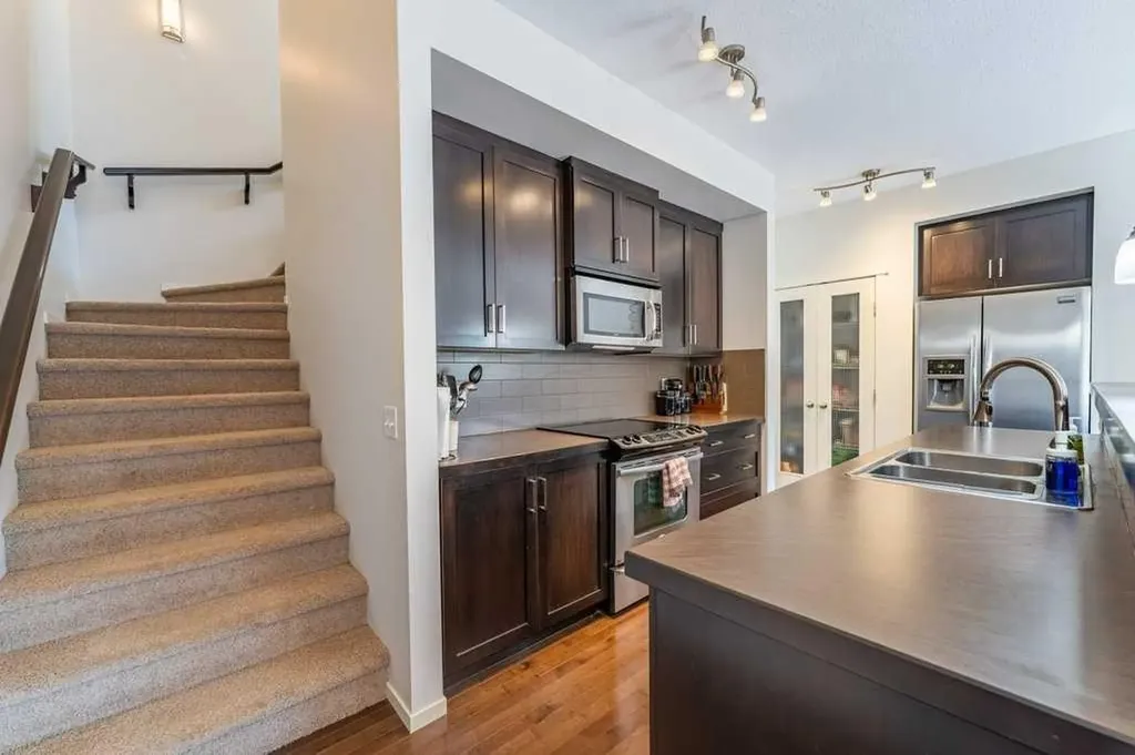13 Mahogany Terrace SE Calgary AB T3M 0R5