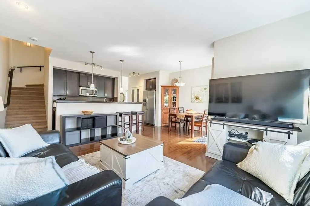 13 Mahogany Terrace SE Calgary AB T3M 0R5