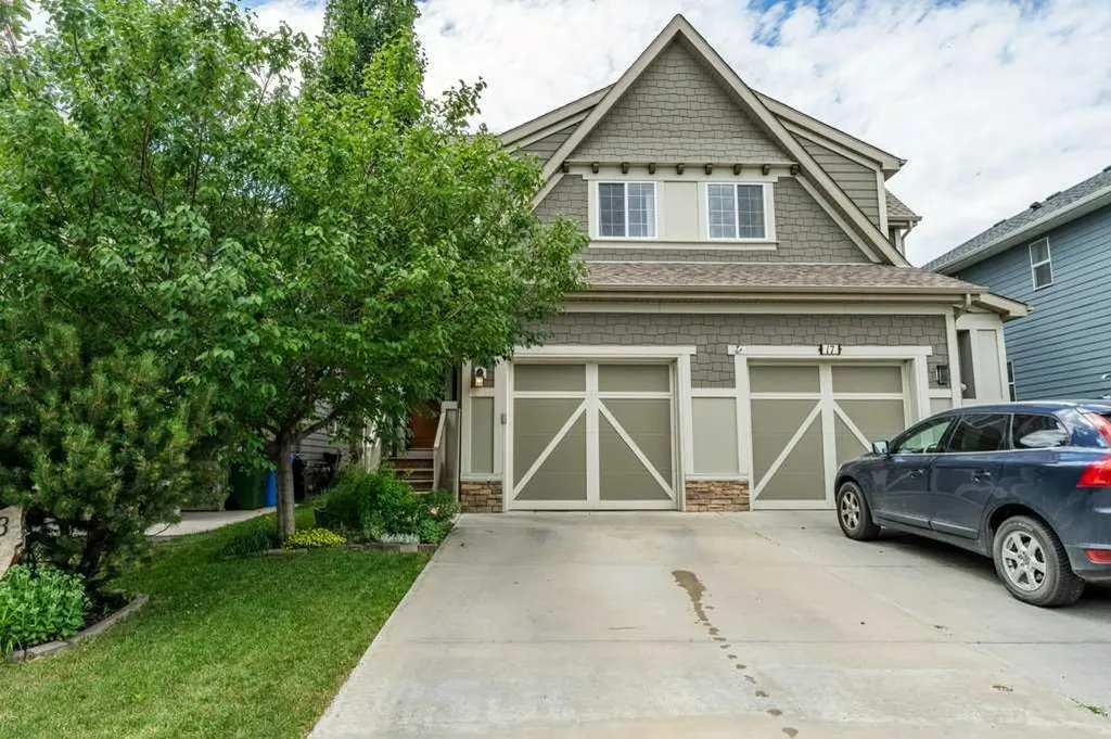 13 Mahogany Terrace SE Calgary AB T3M 0R5