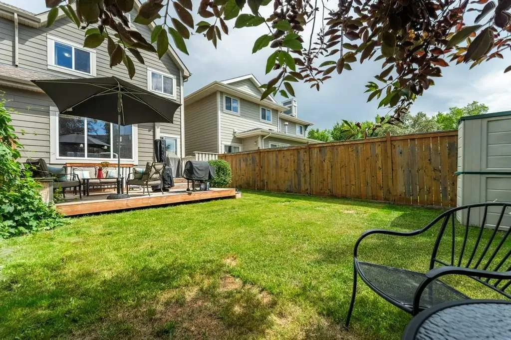 13 Mahogany Terrace SE Calgary AB T3M 0R5