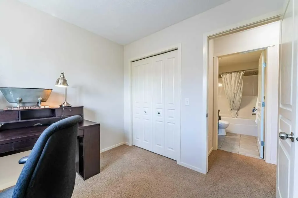 13 Mahogany Terrace SE Calgary AB T3M 0R5