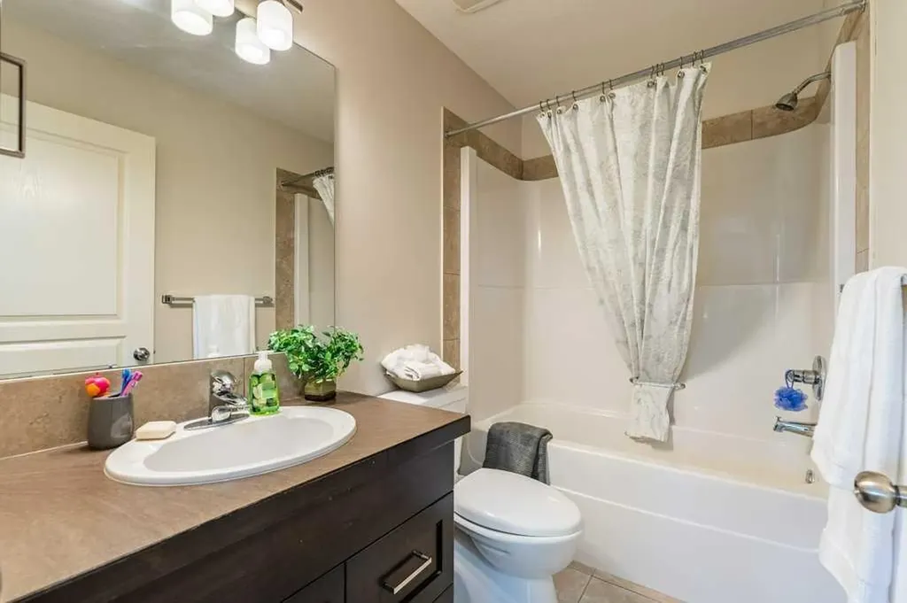 13 Mahogany Terrace SE Calgary AB T3M 0R5
