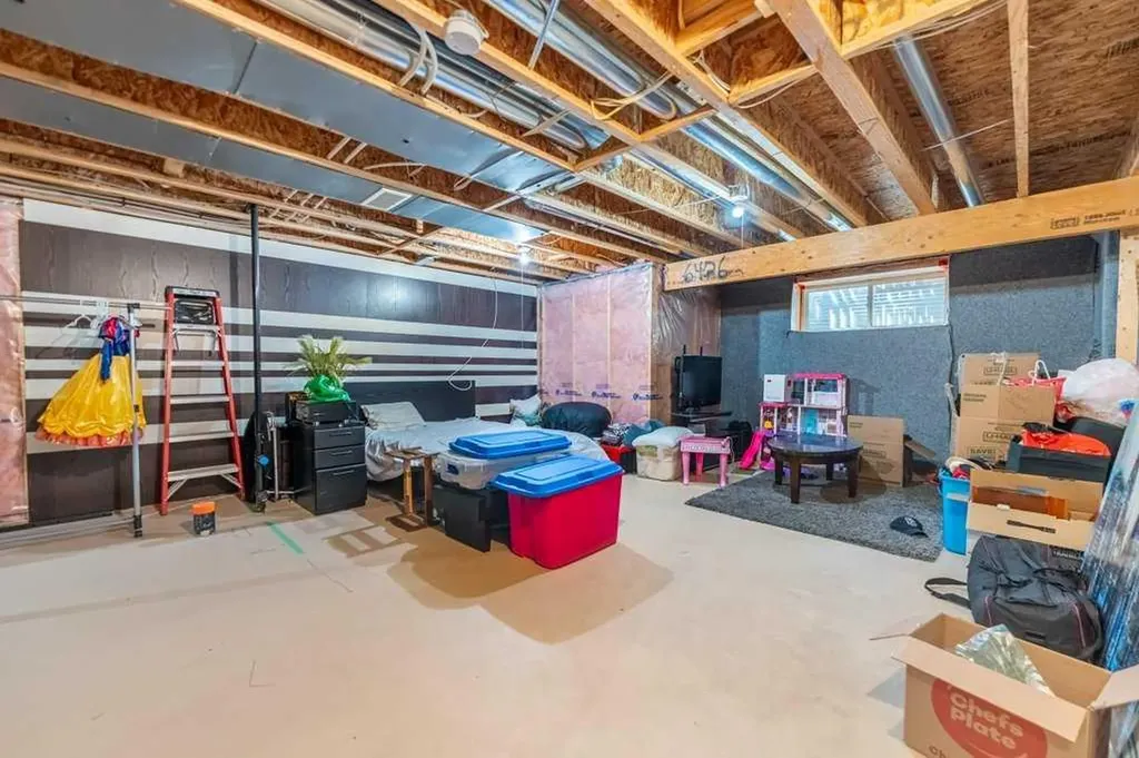 13 Mahogany Terrace SE Calgary AB T3M 0R5