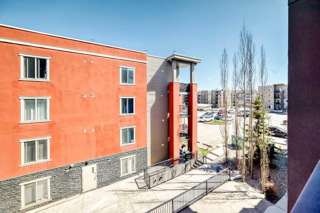 403 Mackenzie Way SW Airdrie AB T4B 3V7
