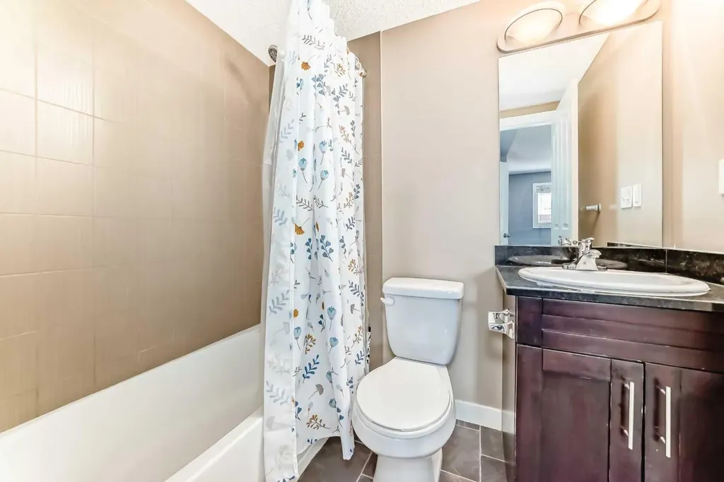 403 Mackenzie Way SW Airdrie AB T4B 3V7