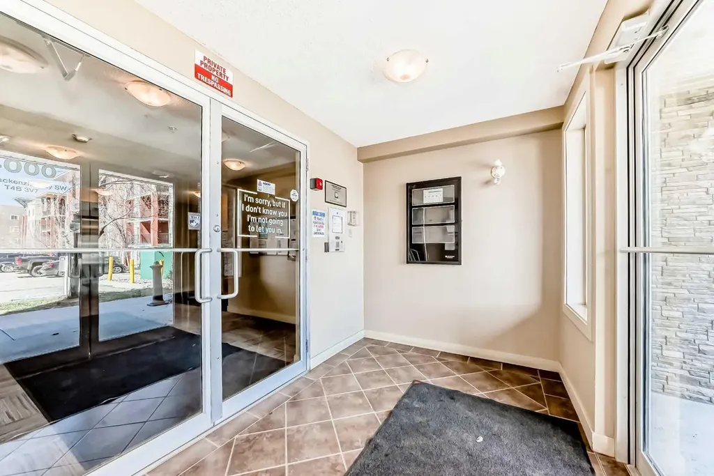 403 Mackenzie Way SW Airdrie AB T4B 3V7