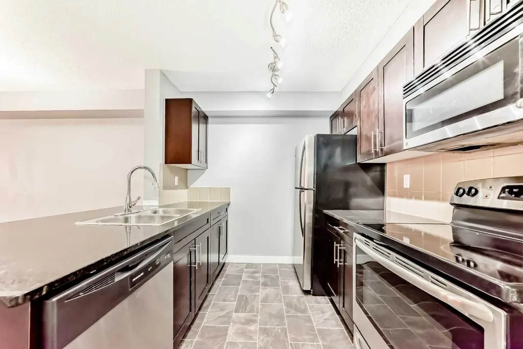 403 Mackenzie Way SW Airdrie AB T4B 3V7