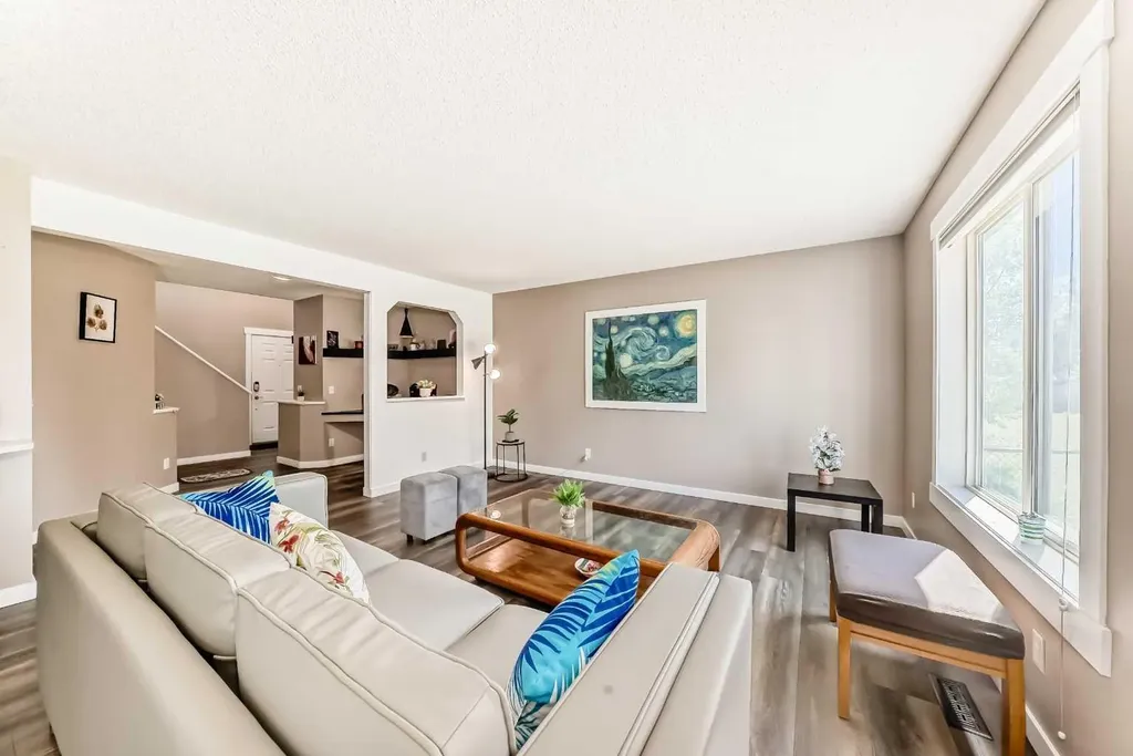 442 Citadel Drive NW Calgary AB T3G 4Z1