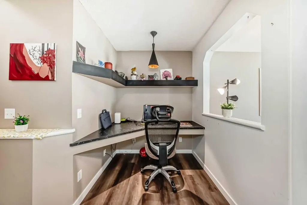 442 Citadel Drive NW Calgary AB T3G 4Z1
