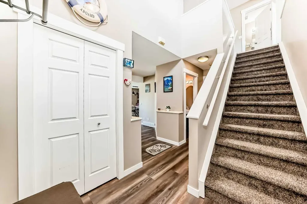 442 Citadel Drive NW Calgary AB T3G 4Z1