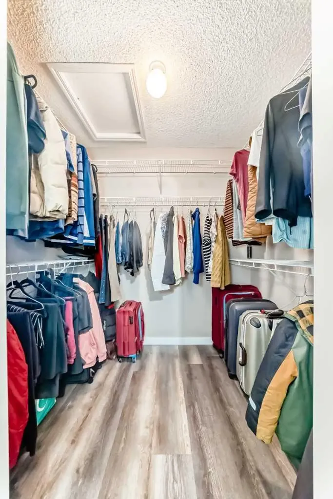 442 Citadel Drive NW Calgary AB T3G 4Z1