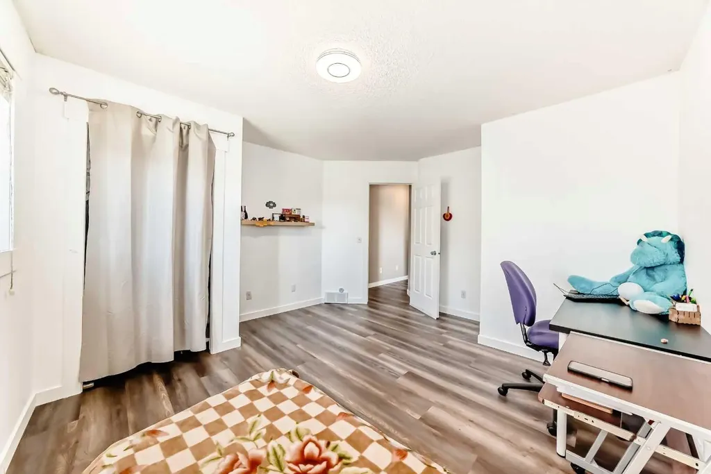 442 Citadel Drive NW Calgary AB T3G 4Z1