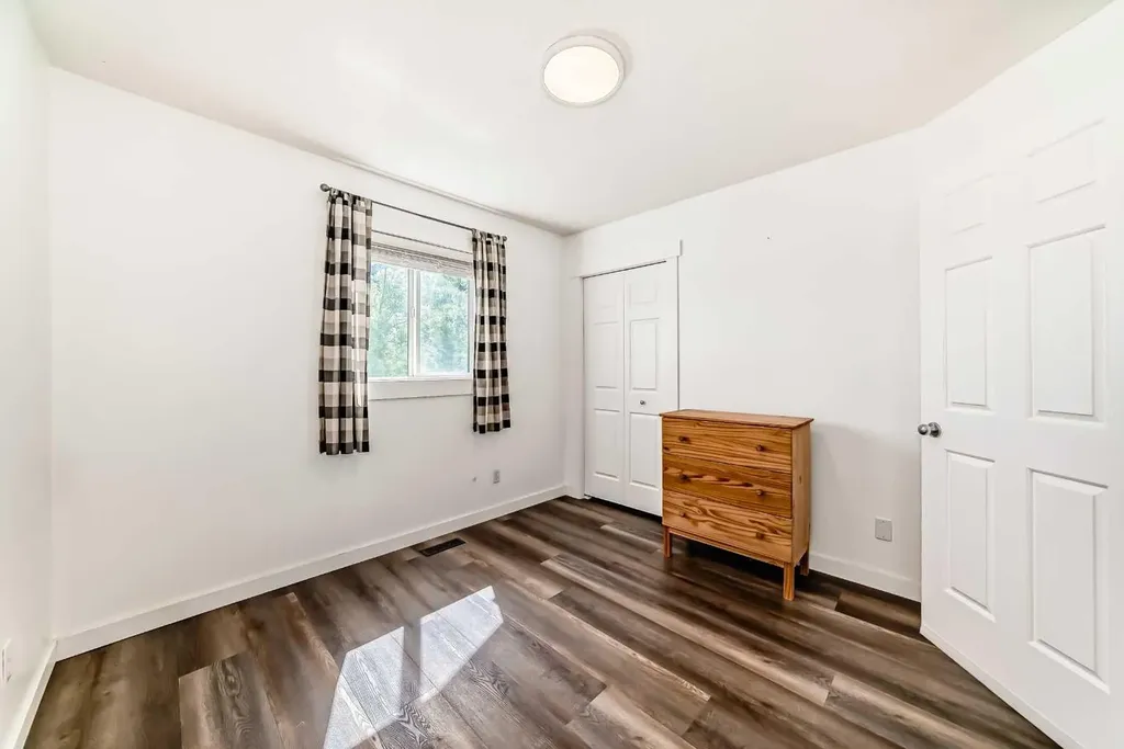 442 Citadel Drive NW Calgary AB T3G 4Z1