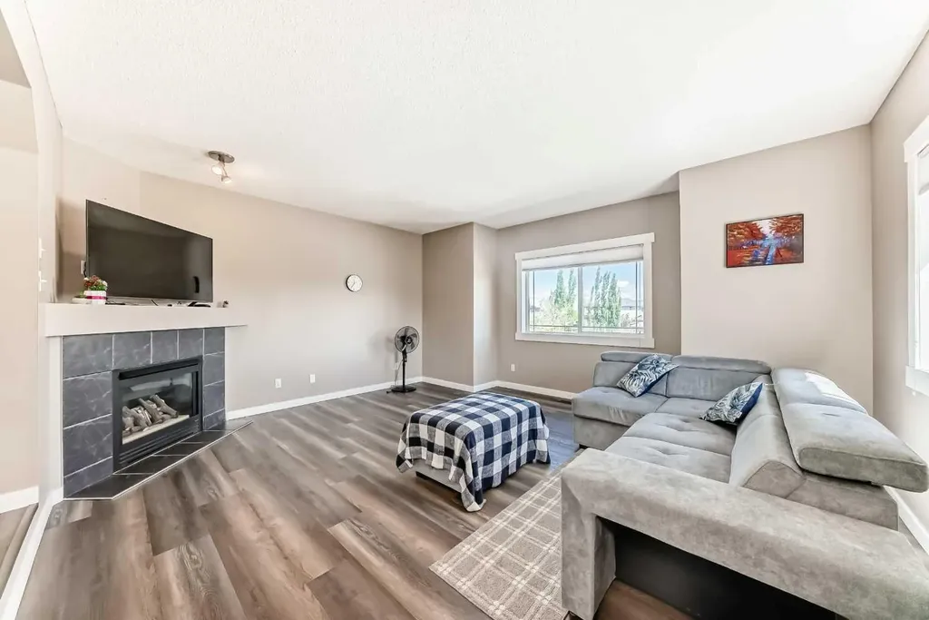 442 Citadel Drive NW Calgary AB T3G 4Z1
