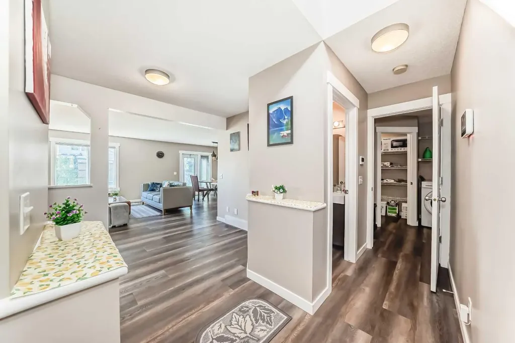 442 Citadel Drive NW Calgary AB T3G 4Z1