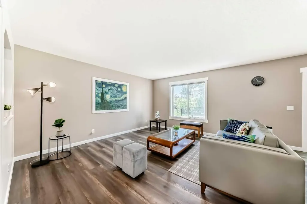 442 Citadel Drive NW Calgary AB T3G 4Z1