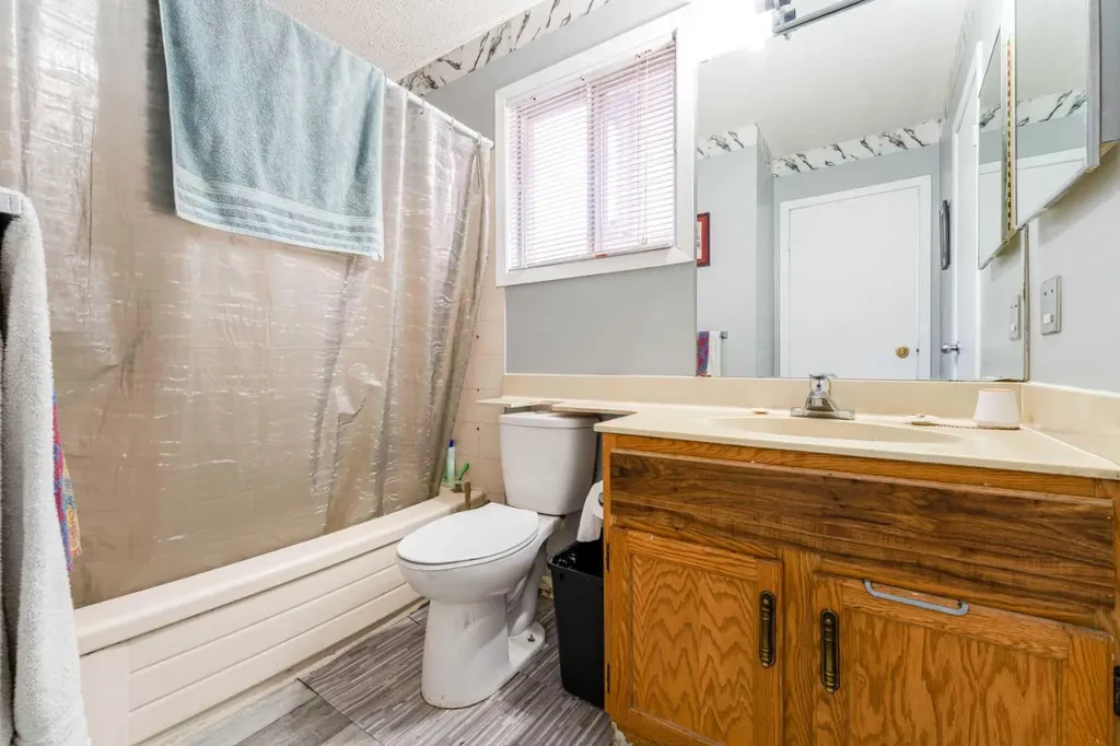 6087 Martingrove Road NE Calgary AB T3J 2S8