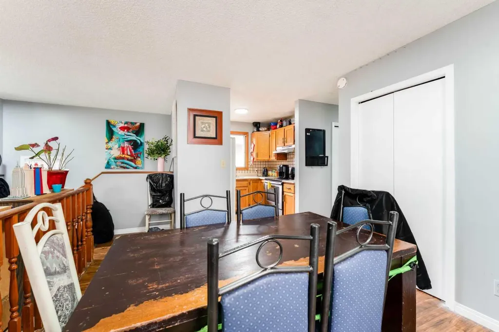 6087 Martingrove Road NE Calgary AB T3J 2S8