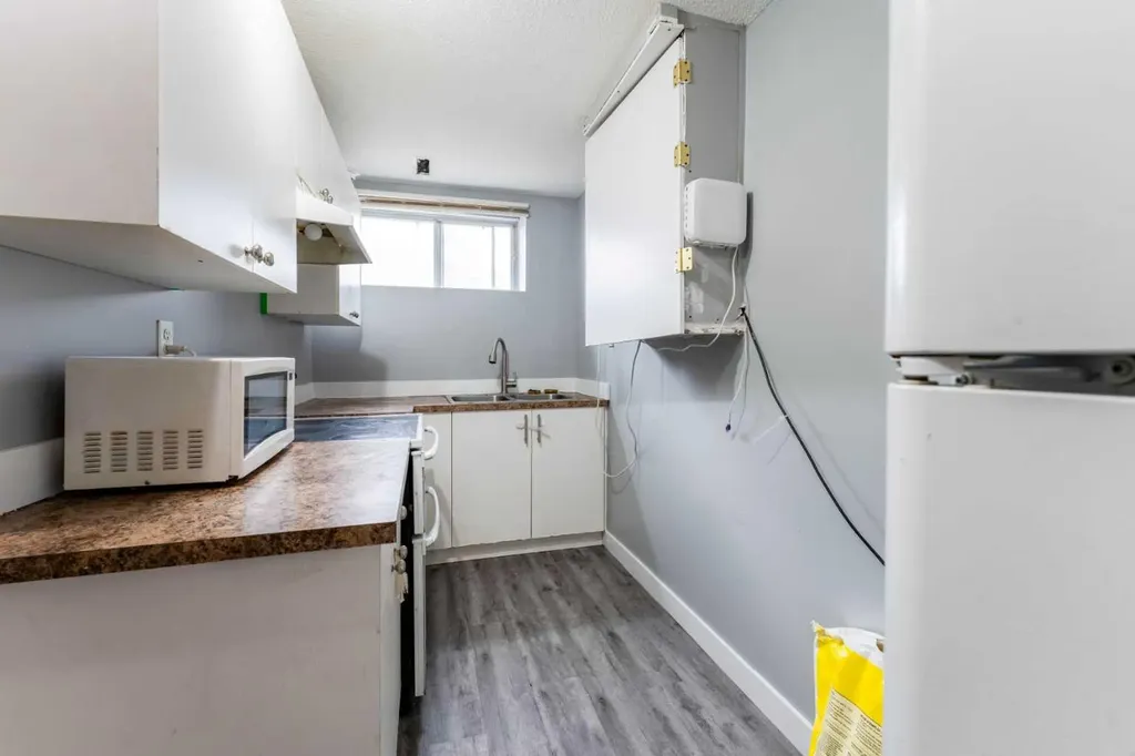 6087 Martingrove Road NE Calgary AB T3J 2S8
