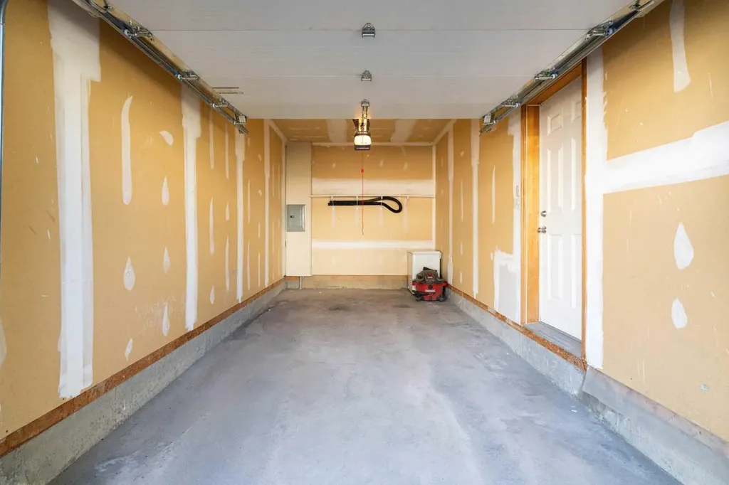 11 Panatella Landing NW Calgary AB T3K 0K8