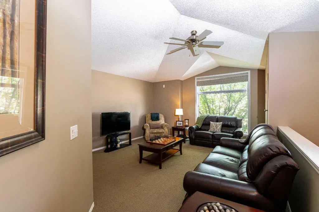 11 Panatella Landing NW Calgary AB T3K 0K8
