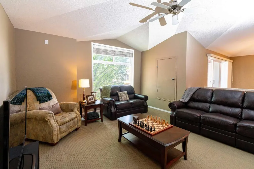 11 Panatella Landing NW Calgary AB T3K 0K8