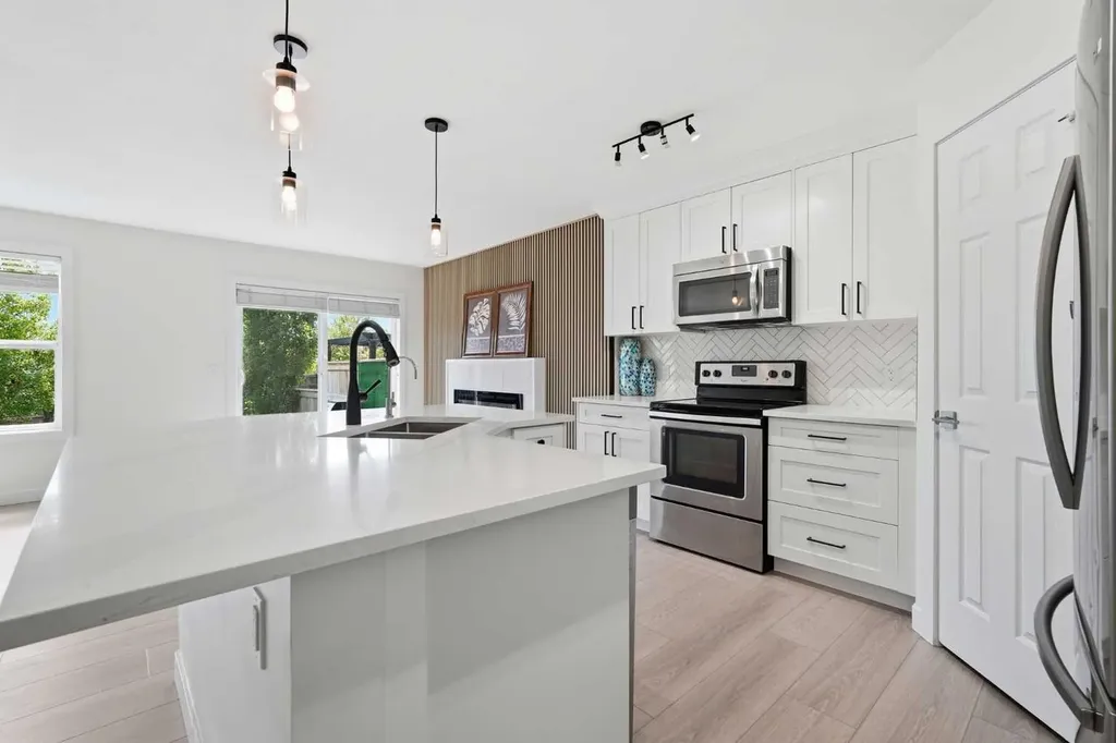 235 Auburn Meadows Place SE Calgary AB T3M 2H6