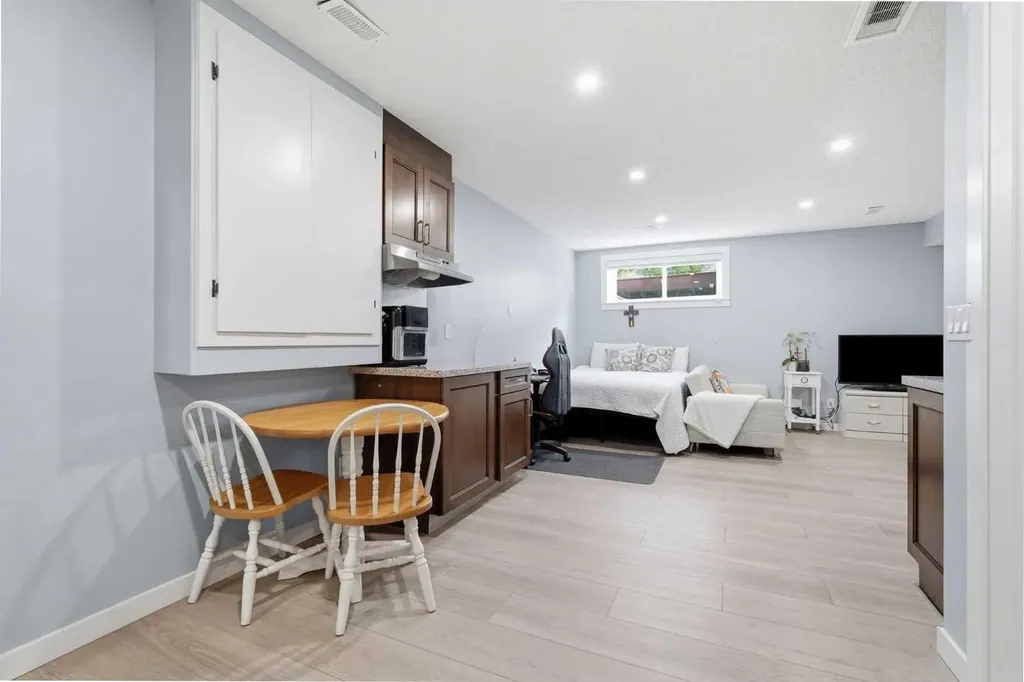 235 Auburn Meadows Place SE Calgary AB T3M 2H6