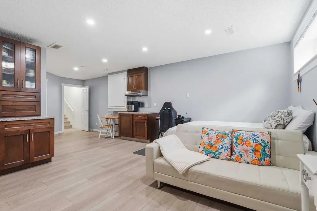 235 Auburn Meadows Place SE Calgary AB T3M 2H6