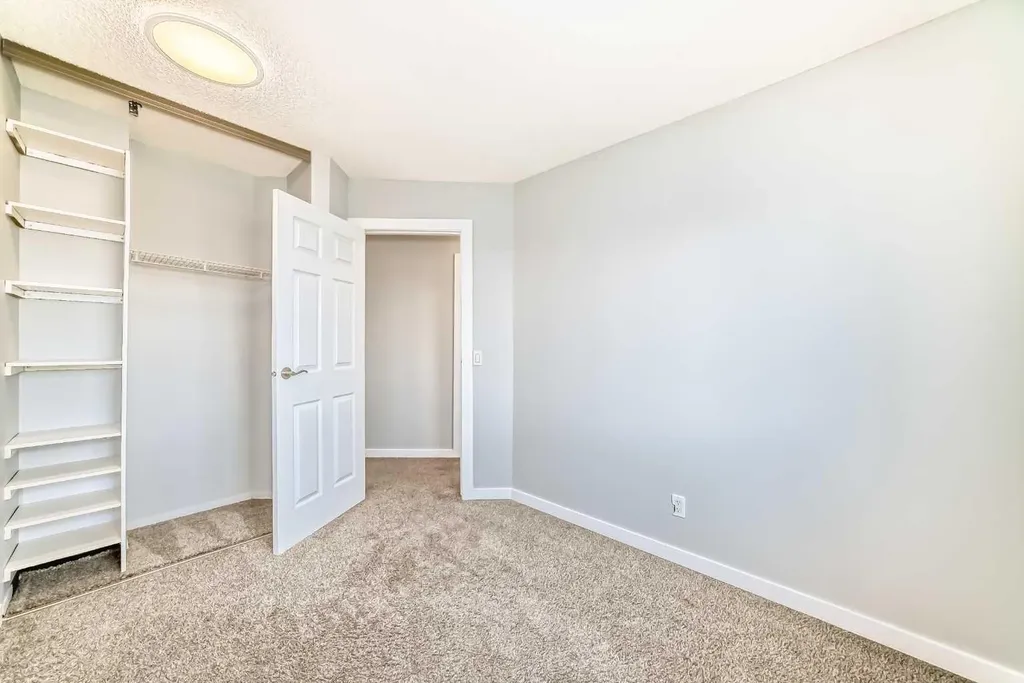 7 Martinview Crescent NE Calgary AB T3J 2S2