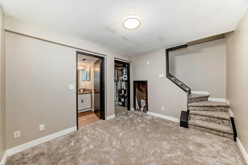 7 Martinview Crescent NE Calgary AB T3J 2S2