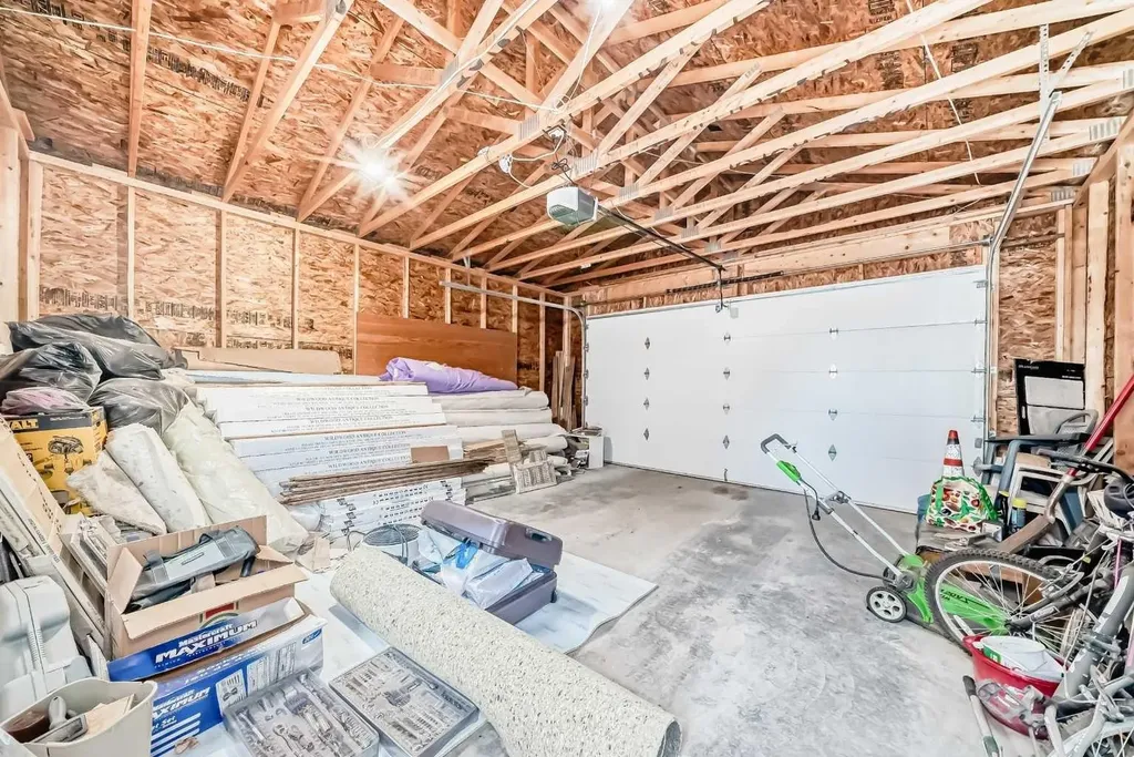 7 Martinview Crescent NE Calgary AB T3J 2S2