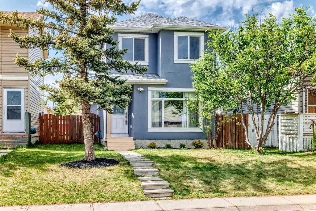 7 Martinview Crescent NE Calgary AB T3J 2S2