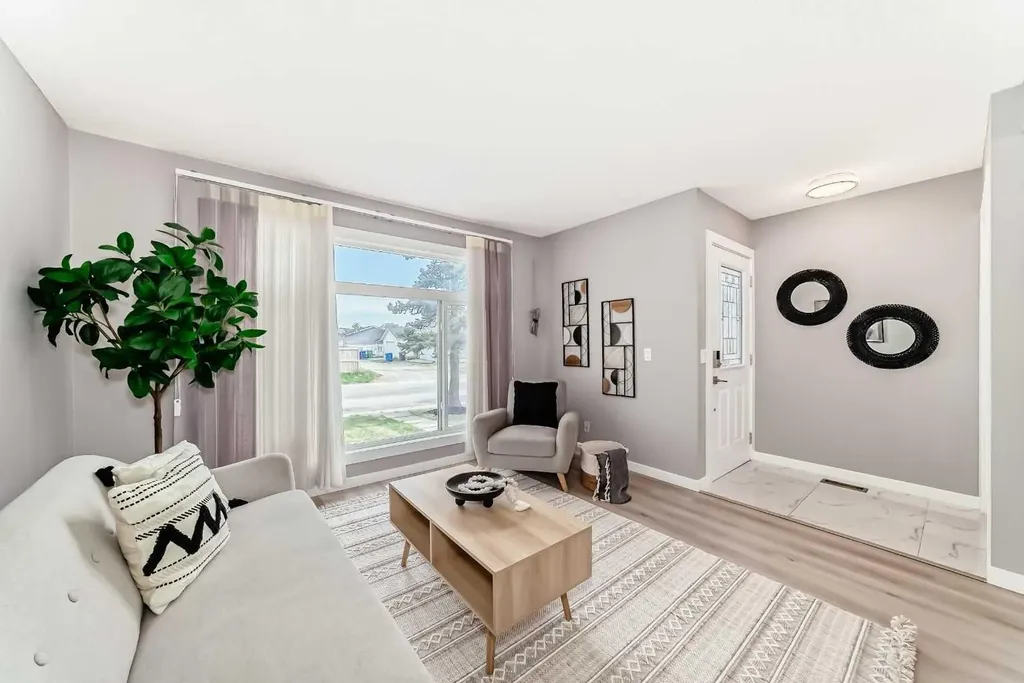 7 Martinview Crescent NE Calgary AB T3J 2S2