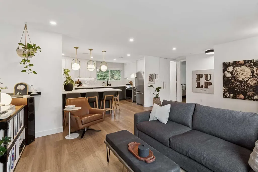 124 Ranchview Court NW Calgary AB T3G 1R5