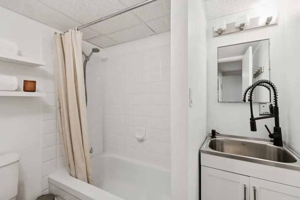 124 Ranchview Court NW Calgary AB T3G 1R5