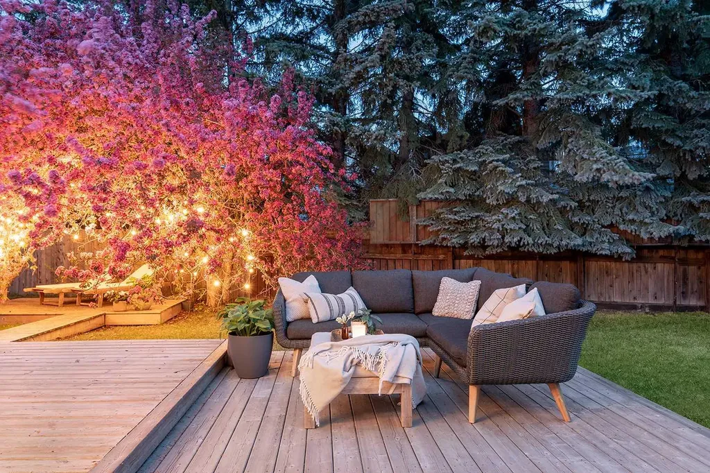 124 Ranchview Court NW Calgary AB T3G 1R5