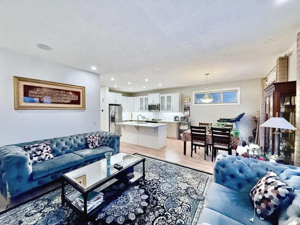 148 Carrington Circle NW Calgary AB T3P 0Y6