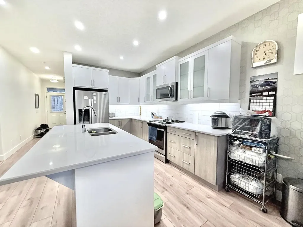148 Carrington Circle NW Calgary AB T3P 0Y6